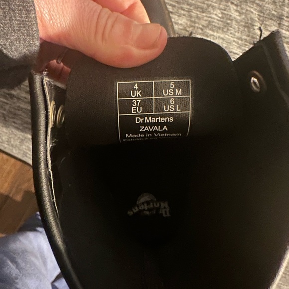 Doc martins - Picture 3 of 3